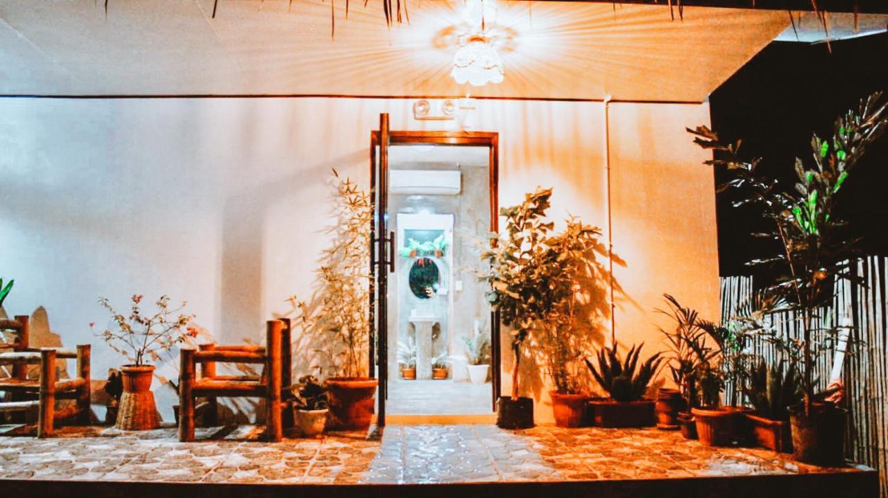 The Hangover Hostel Moalboal Exterior foto